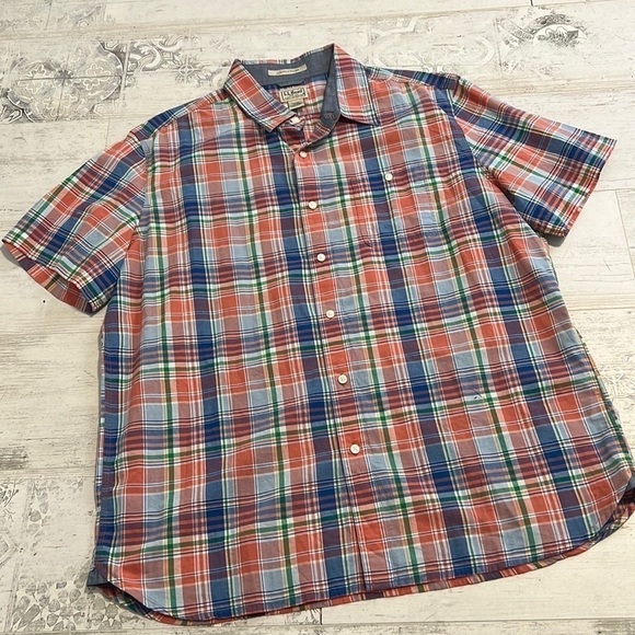 L.L. Bean Men’s Slightly Fitted Plaid Buttonp shirt size XL - Picture 6 of 6